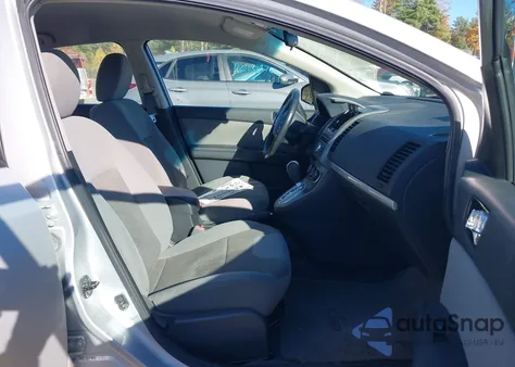 2011 Nissan Sentra 2.0Sr from USA, damaged, VIN 3N1AB6AP3BL686914